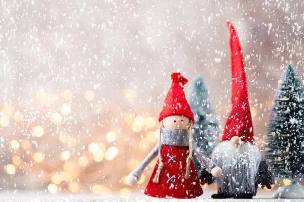 Noel tebrik kartı. GNOME Festival arka plan. Yeni yıl symb