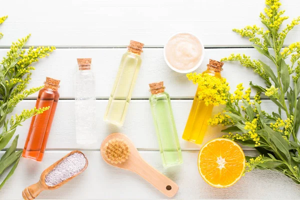 Pastel taşralı spa setiyle güzellik ve aromaterapi konsepti