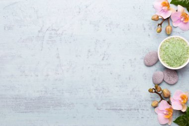 Klasik arka planda orkide çiçekleri. Spa arka planı, spa