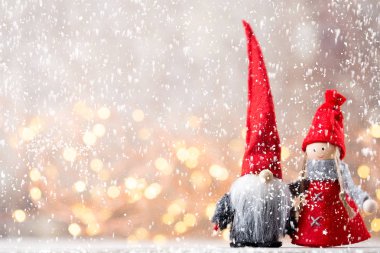 Noel tebrik kartı. GNOME Festival arka plan. Yeni yıl symb