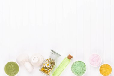 Aromaterapi, papatya çayı, bitkisel yağ, sabun, se ile kaplıca hayatı