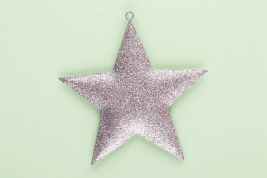 Noel dekoru. Pastel arka planda Noel süslemeleri. Fla