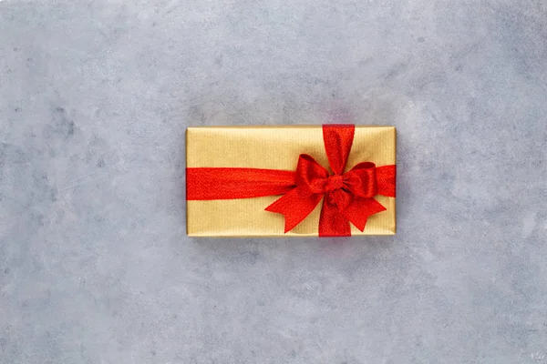 Vánoční dárkové krabice na pastelové pozadí. — Stock fotografie