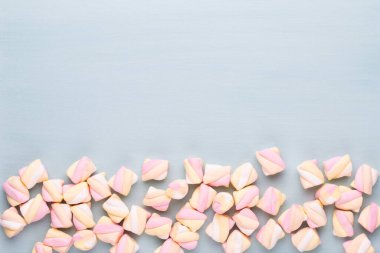 Fotokopi alanı olan renkli marşmelovlar. Üst Manzara. Düz yatıyordu. 