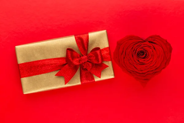 Fondo Del Día San Valentín Con Corazones Rosa Roja Tarjetas —  Fotos de Stock