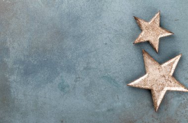 Altın yıldızlı Noel arkaplanı. Yeni Yıl Dekorasyonu. 