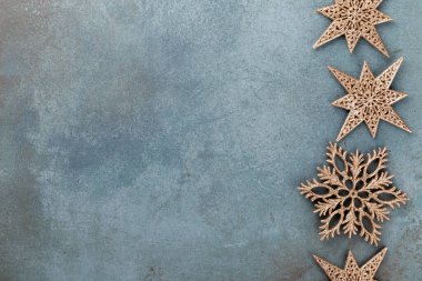 Altın yıldızlı Noel arkaplanı. Yeni Yıl Dekorasyonu. 