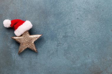 Altın yıldızlı Noel arkaplanı. Yeni Yıl Dekorasyonu. 