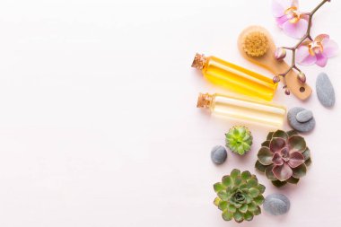 Metin için alanı olan bir spa arkaplanı. Spa tebrik kartı demek. Aromaterapi teması, el yapımı biyokozmetik. Düz yatıyordu.