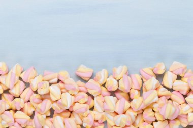 Fotokopi alanı olan renkli marşmelovlar. Üst Manzara. Düz yatıyordu. 