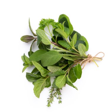 Beyaz arka planda izole edilmiş baharat bitkisi. Üst Manzara. Düz uzanma deseni.