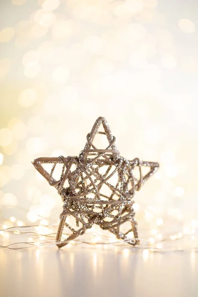 Fondo Bokeh Oro Navidad Con Estrella Decorativa Estrellas Oro Navidad — Foto de Stock