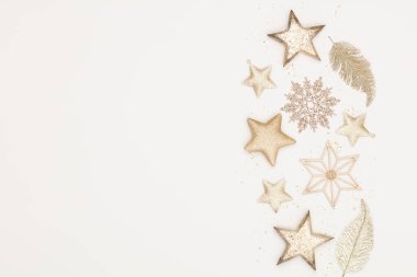 Beyaz ahşap masanın üzerinde Noel arkaplanı.