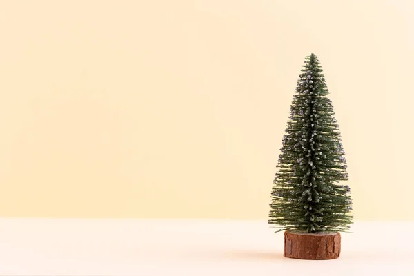 Albero Natale Sfondo Color Pastello Natale Capodanno Concetto Minimo — Foto Stock