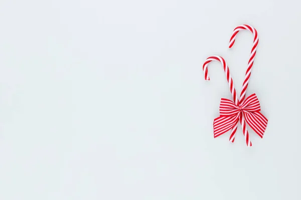 Weihnachtsbonbons Lagen Auf Blauem Hintergrund Flache Lage Und Draufsicht — Stockfoto