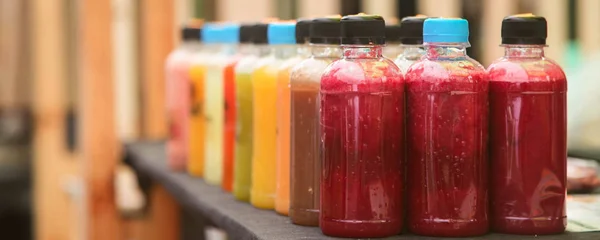 Vruchtensappen Vruchtendranken Een Straat Café — Stockfoto