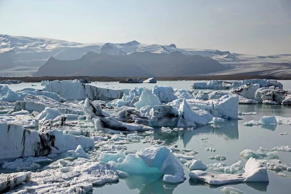 Oceano islandese e vista lago degli iceberg — Foto Stock