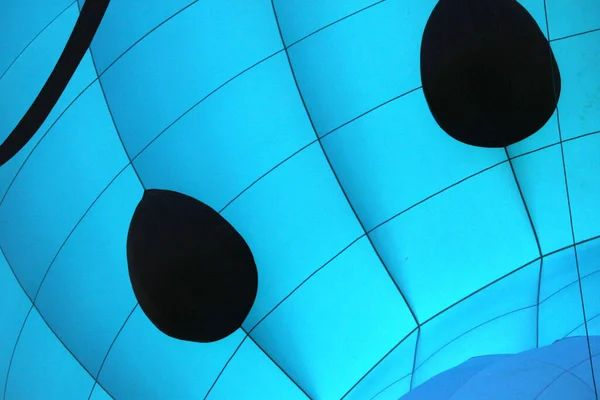 Ύφασμα αερόστατου θερμού αέρα με διάφορα χρώματα και γραμμές — Φωτογραφία Αρχείου