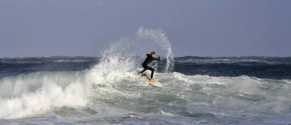 Mossel Bay Südafrika Juli 2019 Surfen Auf Den Wellen Surfer — Stockfoto