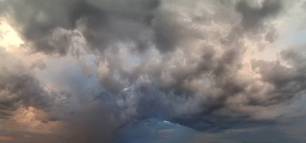 Mörka Stormiga Moln Himlen Molnlandskap — Stockfoto