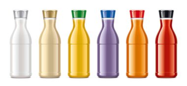 Şeffaf olmayan içeceklerle dolu plastik şişeler.. 