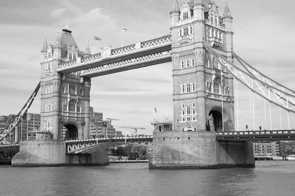 Londra'nın Tower Bridge — Stok fotoğraf