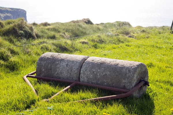 Rustic concrete roller — Stock Photo, Image