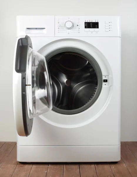 Eletrodomésticos - Vista frontal porta aberta Máquina de lavar roupa — Fotografia de Stock