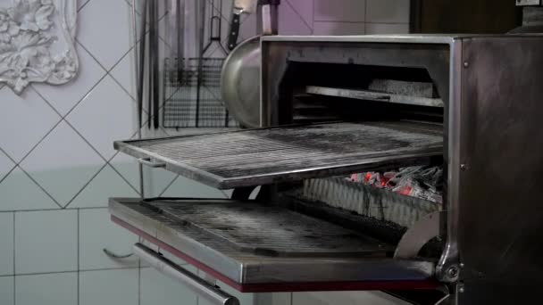 Griglia di Josper aperta — Video Stock