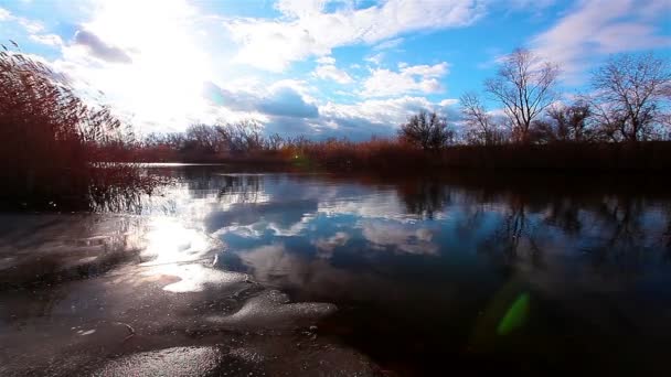 Paisagem Fluvial Cronologia Primavera — Vídeo de Stock