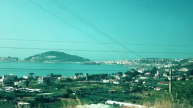 dağ deniz manzarası, tren penceresinden görüntülemek