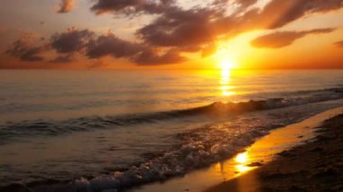 Sahilde gerçek bir sesle sabah