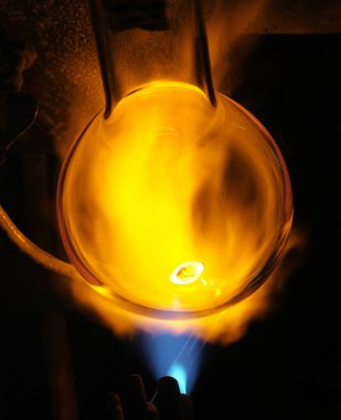 Yangın arka plan ile kimya cam ürünleri