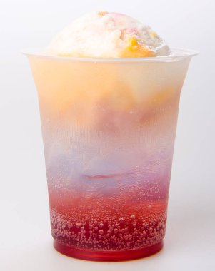 dondurma kaşık ile soğuk içecekler