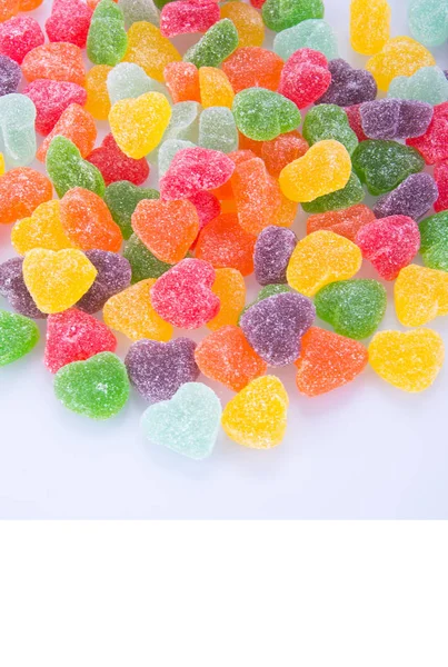 Bonbons oder Gelees auf weißem Hintergrund neu. — Stockfoto