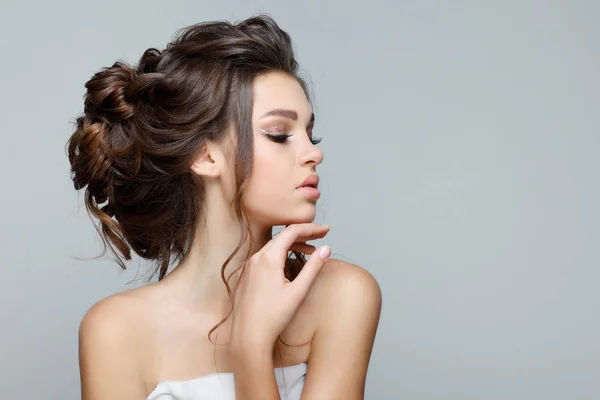 Closeup Portrait Sexy Young Woman Beautiful Hairstyle — Stock Photo, Image