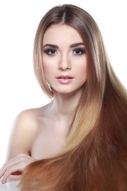 Seksi whiteheaded genç kadının güzel mavi gözlü izole beyaz bir arka plan, duygular, kozmetik portre portre