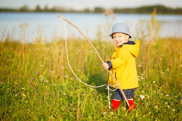 Bambino Con Canna Pesca Pronto Pesca — Foto Stock