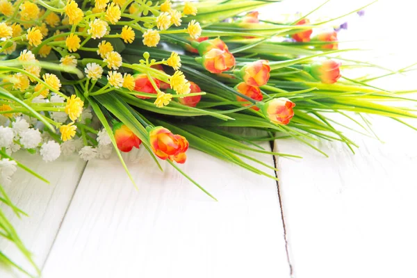 Bouquet Wild Flowers White Background Vintage Wooden Planks Top View — Stock Photo, Image