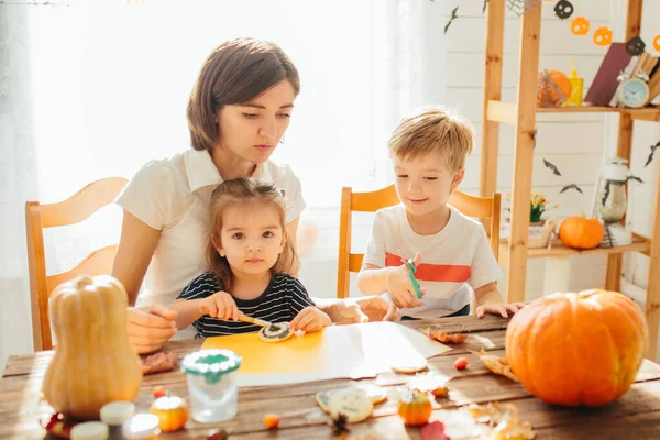 Family has fun in Halloween time Happy Halloween concept — Stock Photo, Image