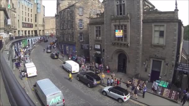 Edinburgh West Łuk Victoria Street Kolorowymi Sklepami Old Town Edynburg — Wideo stockowe