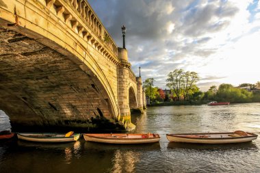 Richmond Köprüsü, Thames Nehri, Richmond, Londra, İngiltere