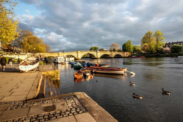 Richmond Bridge Tamigi River Richmond Londra Regno Unito — Foto Stock