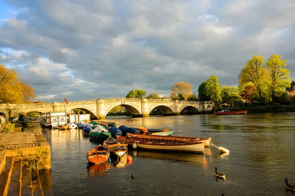 Richmond Bridge Tamigi River Richmond Londra Regno Unito — Foto Stock