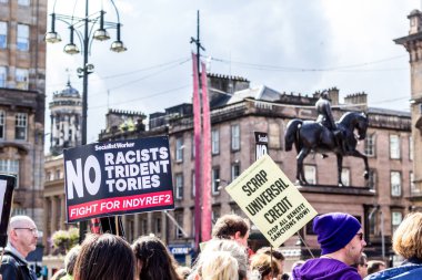 Glasgow, İskoçya, 31 Ağustos 2019. 'Darbeyi durdurun': Glasgow, George Meydanı'nda protestolar