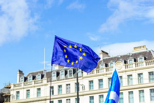 Флаг Европейского Союза Площади Джорджа Глазго Шотландия Великобритания — стоковое фото