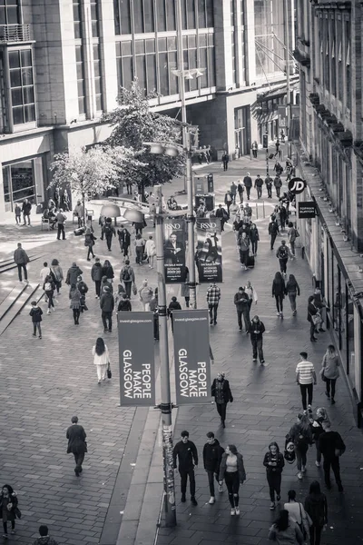 Glasgow Szkocja Sierpień 2019 Ludzie Spacerują Ulicy Buchanan Sauchiehall Widok — Zdjęcie stockowe