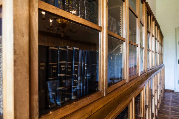 Old Books Wooden Row Library — Stock Photo, Image