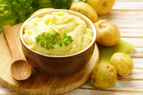 Puré Papas Orgánicas Frescas Una Mesa Madera — Foto de Stock