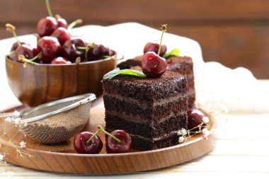 taze çilek ile çikolata kek süper